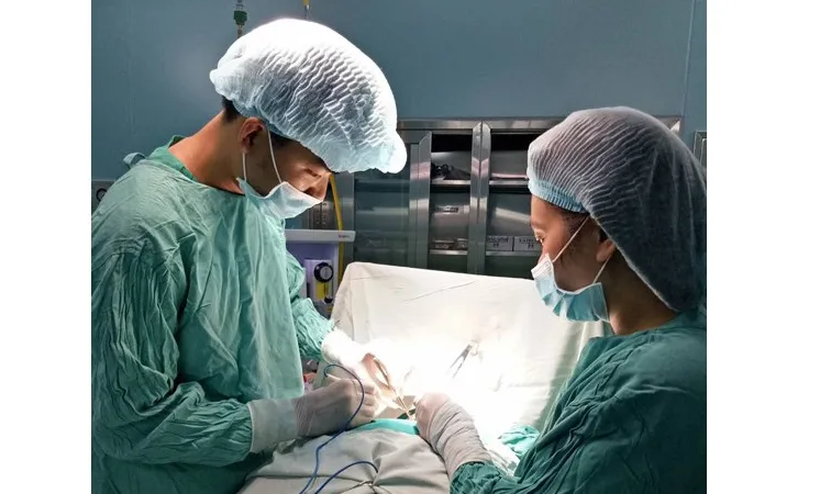 Kịp thời cứu sống bệnh nhân ung thư mô tuyết giáp
