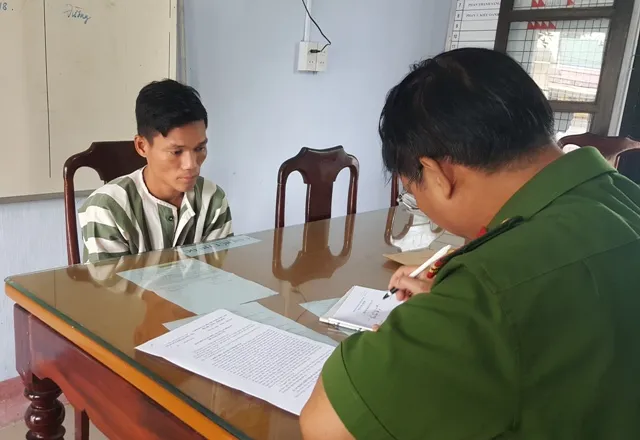 Đối tượng Nguyễn Đức Cường tại cơ quan công an