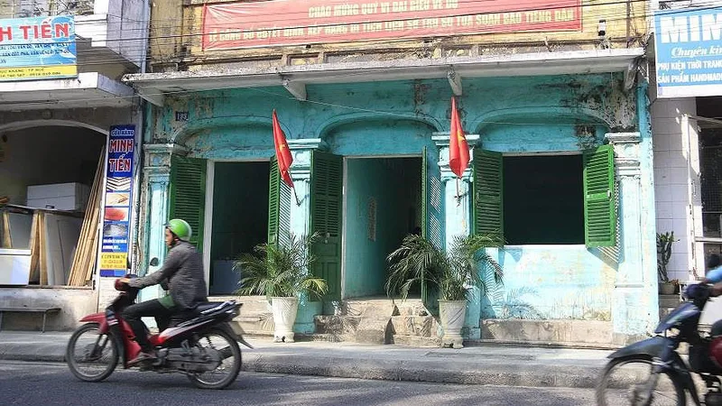 Mặt trước di tích trụ sở tòa soạn báo Tiếng Dân (193 Huỳnh Thúc Kháng, TP Huế) hiện tại 