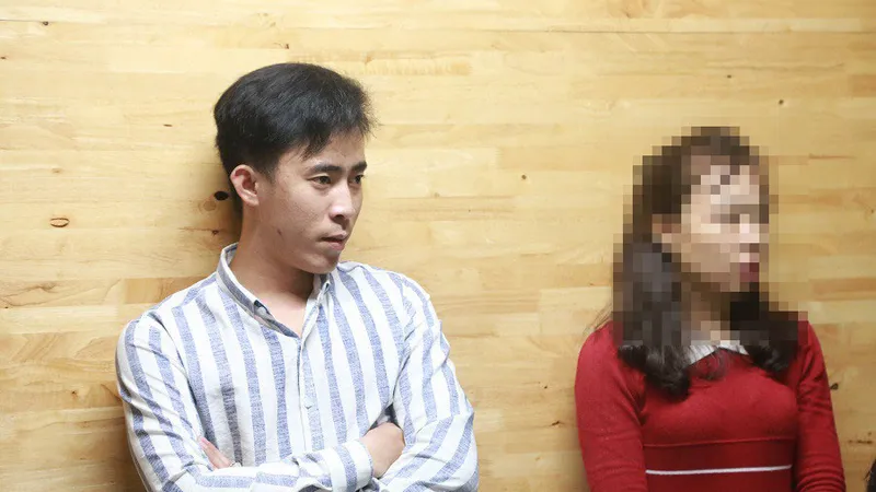 Cơ quan CSĐT Công an Thừa Thiên Huế đọc lệnh bắt khẩn cấp đối tượng Nguyễn Duy Dương 