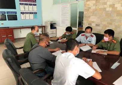 Cơ quan chức năng tỉnh Thừa THiên - Huế làm việc với ông Phương vào chiều 31-7 ​