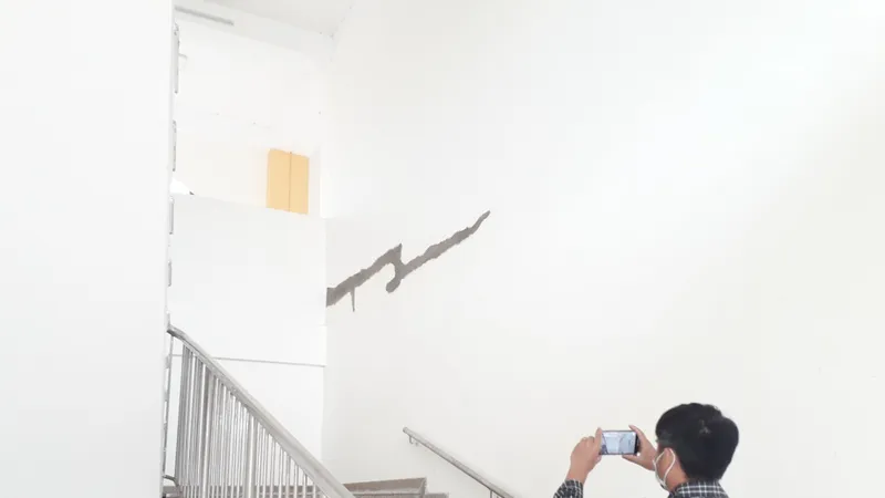 Các vết nứt tại Trường mầm non Hương Sơ giai đoạn 1 đang được xử lý tạm thời ​