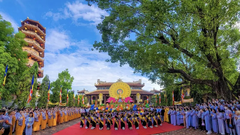Đại lễ Phật đản PL.2566 tại chùa Từ Đàm