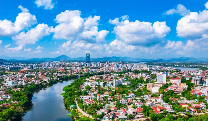 Trung tâm TP Huế nhìn từ trên cao ​