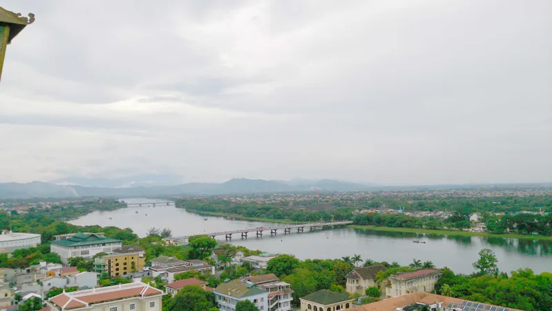 Trung tâm TP Huế nhìn từ trên cao ​