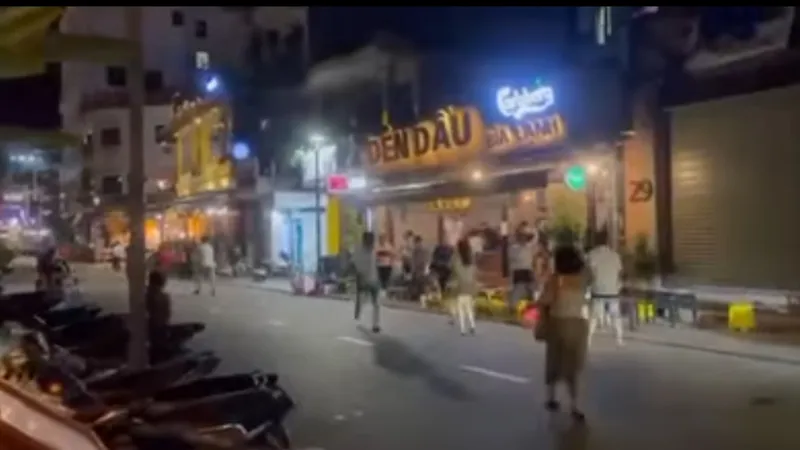 Cảnh đánh nhau được cắt từ clip