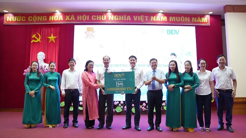 Ngân hàng BIDV tài trợ 1 tỷ đồng cho các hoạt động Festival Huế 2023