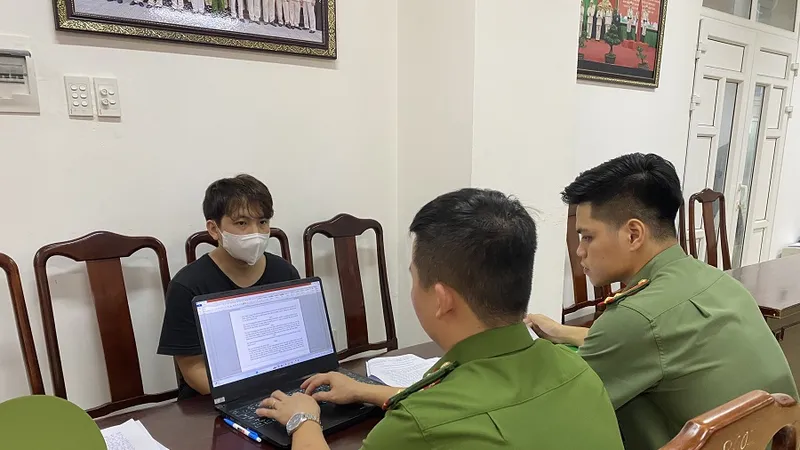 Đối tượng Trường khai báo hành vi phạm tội