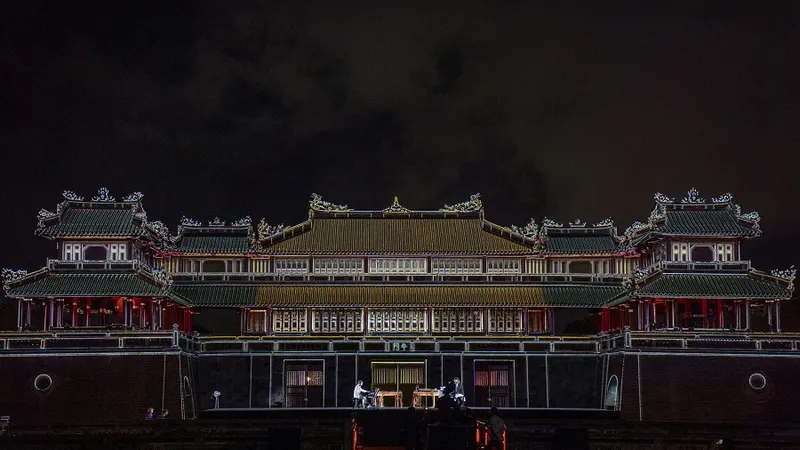 Mê hoặc Huế By Light - The Live Show