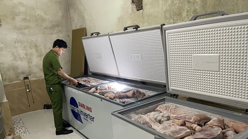 Phát hiện kho hàng thực phẩm đông lạnh không có hoá đơn chứng từ tại Thừa Thiên Huế 