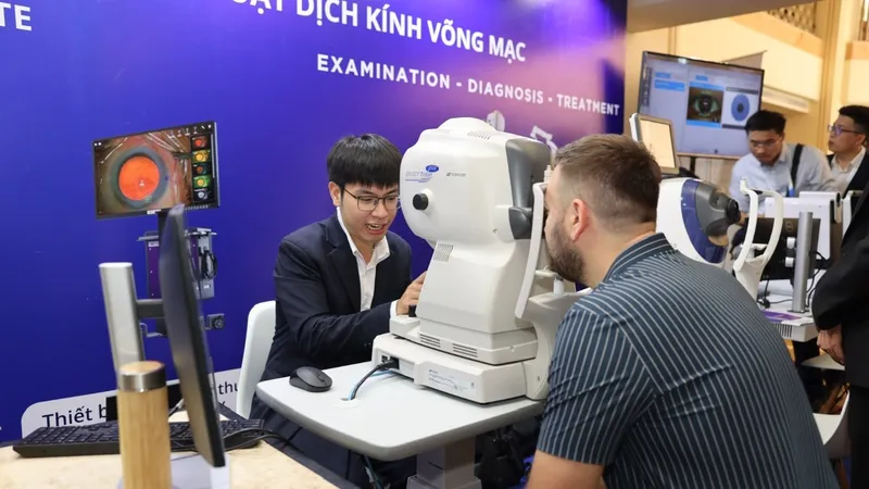 Tiếp cận cách chẩn đoán hình ảnh đa mô thức bệnh lý võng mạc đái tháo đường