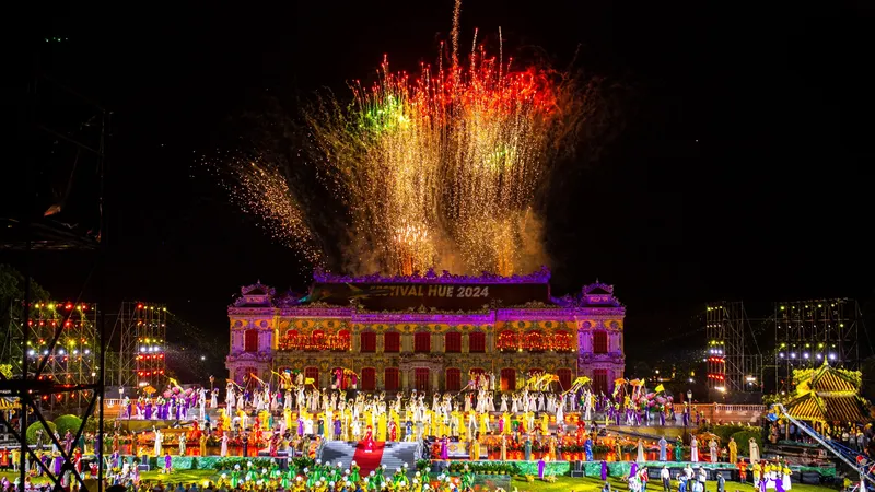 Festival Huế định hướng 4 mùa với chủ đề “Di sản Văn hóa với hội nhập và phát triển” trở thành một sự kiện được chú ý trong hệ thống các Festival trên thế giới