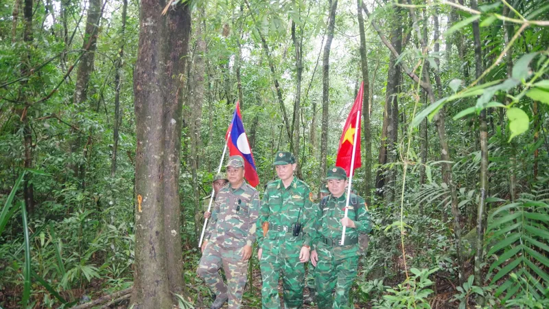 Tuần tra biên giới