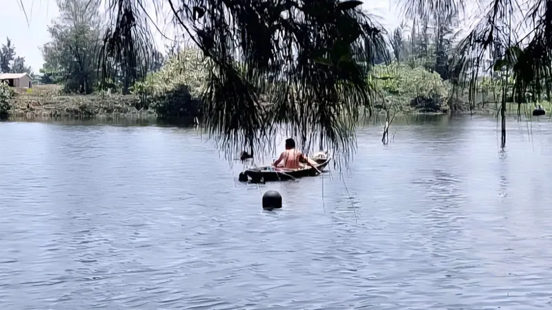 Tìm kiếm thi thể nạn nhân Thái
