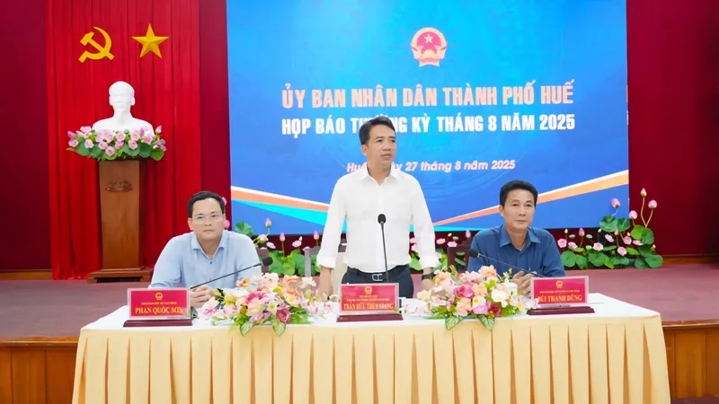 Họp báo thường kỳ do UBND TP Huế tổ chức hàng tháng