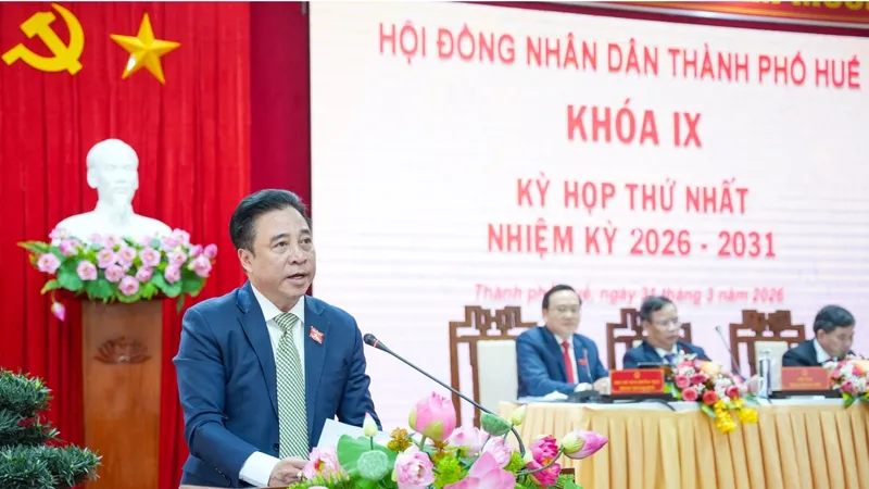 Đồng chí Nguyễn Khắc Toàn tái đắc cử Chủ tịch UBND TP Huế