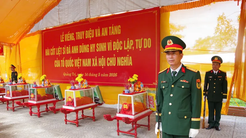 Truy điệu và an táng 5 hài cốt liệt sĩ ở Quảng Trị