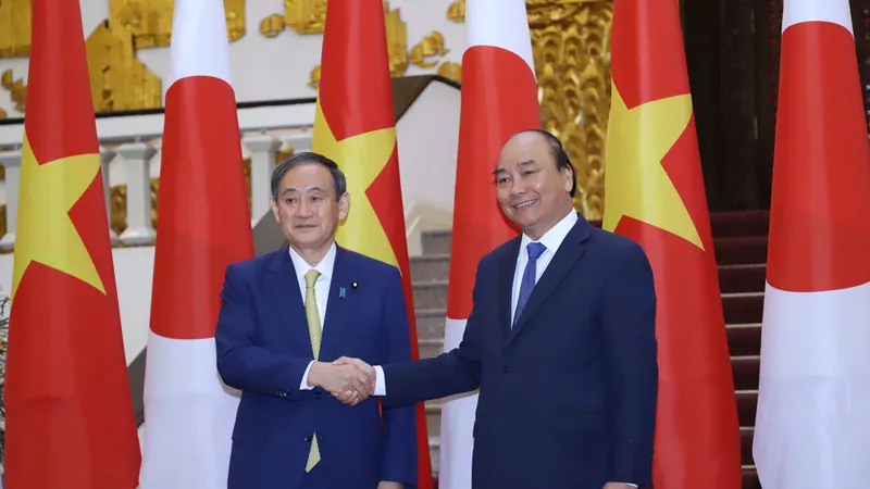 Thủ tướng Nhật Bản bắt đầu chuyến thăm chính thức Việt Nam