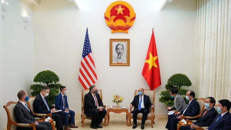 Thủ tướng Nguyễn Xuân Phúc tiếp Ngoại trưởng Hoa Kỳ Mike Pompeo