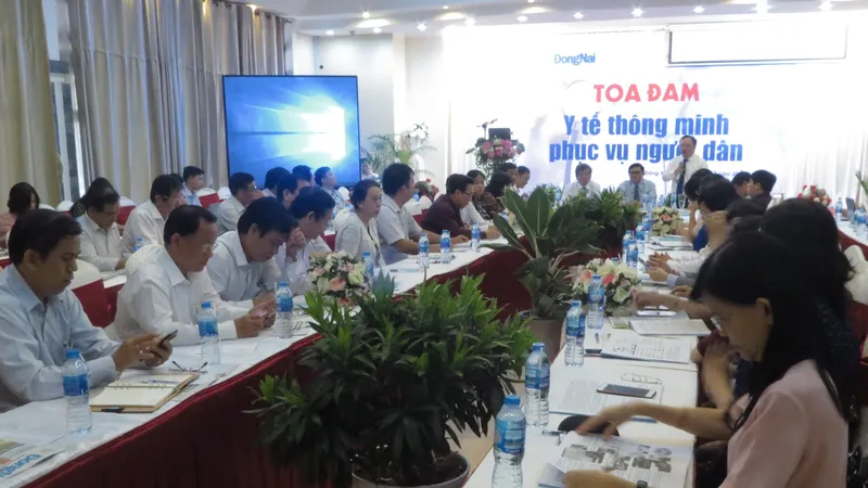 Tọa đàm “Y tế thông minh phục vụ người dân”