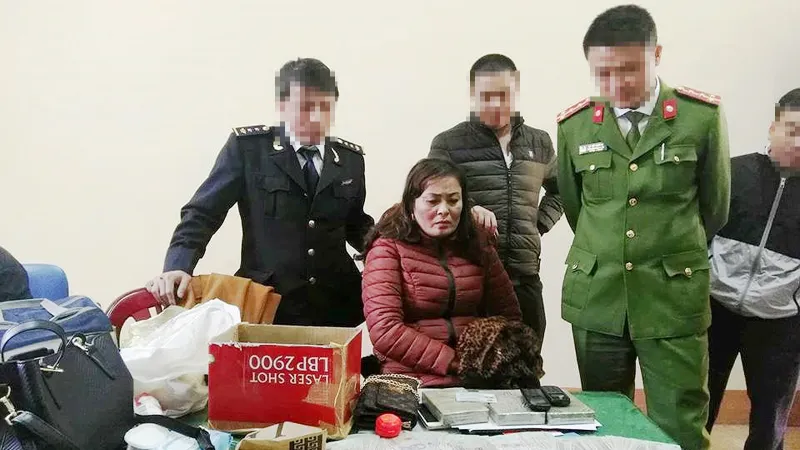 Bắt đối tượng vận chuyển 3 bánh heroin từ Nghệ An vào miền Nam tiêu thụ