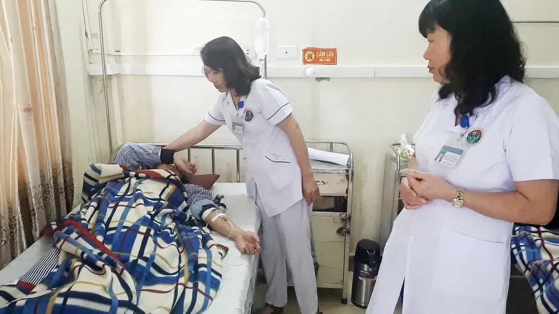 Bác sĩ Nguyễn Đình Phi đang nằm điều trị tại bệnh viện