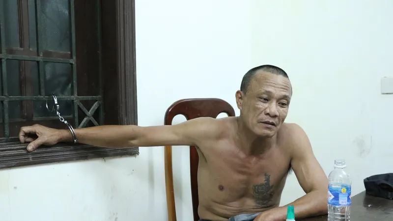 Nguyễn Doãn Vạn tại cơ quan công an
