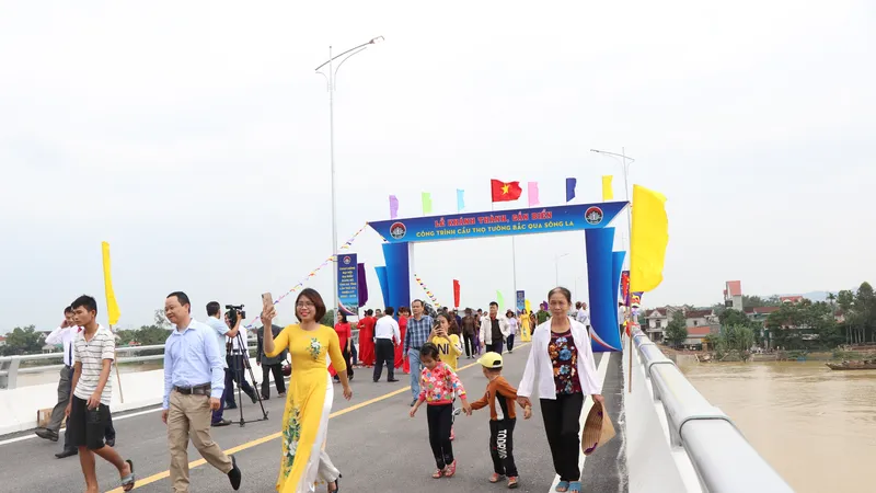 Hà Tĩnh khánh thành cầu Thọ Tường bắc qua sông La