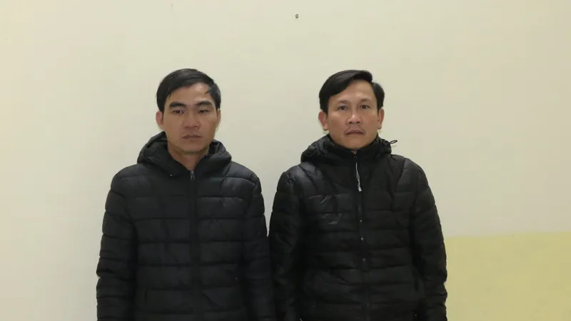 Lê Đình Đức và Đoàn Thanh Bằng tại Cơ quan An ninh điều tra. Ảnh: Công an Hà Tĩnh cung cấp