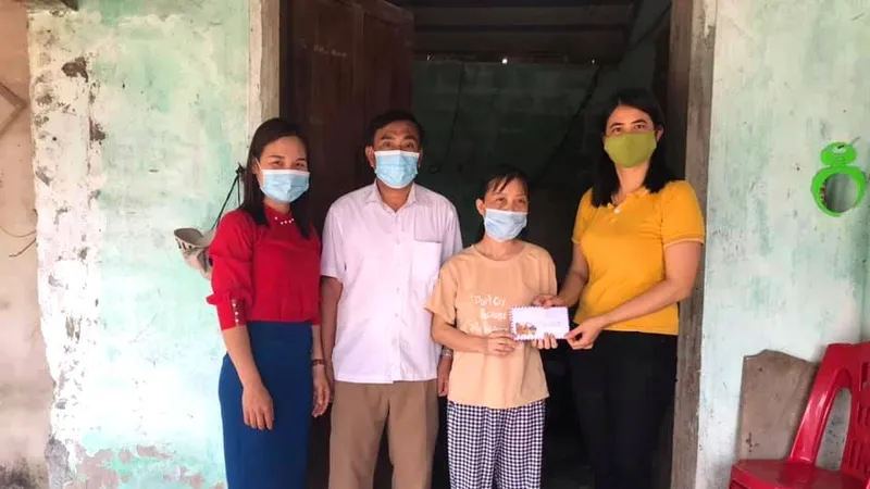 Bạn đọc Báo SGGP trao 23,4 triệu đồng cho hoàn cảnh khó khăn ở Hà Tĩnh