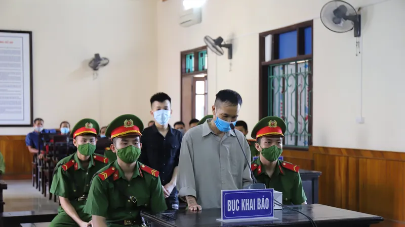 Các bị cáo tại phiên tòa