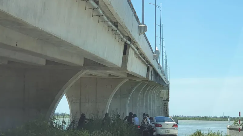 Sáng 28-6, thi thể N.V.T. đã được phát hiện tại sông Lam