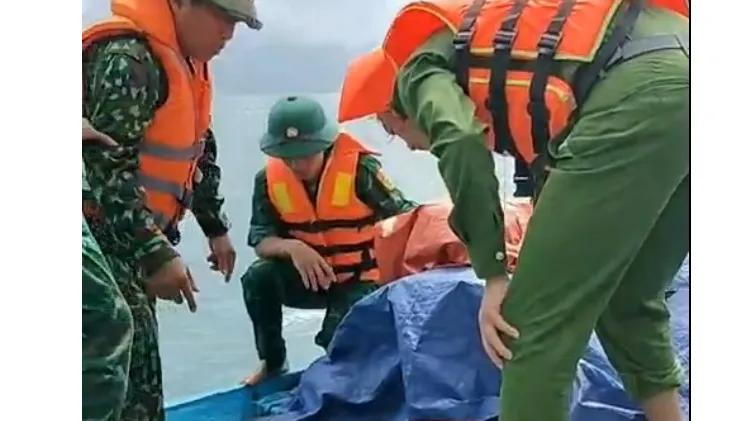Đã tìm thấy thi thể ngư dân mất tích trên biển Hà Tĩnh