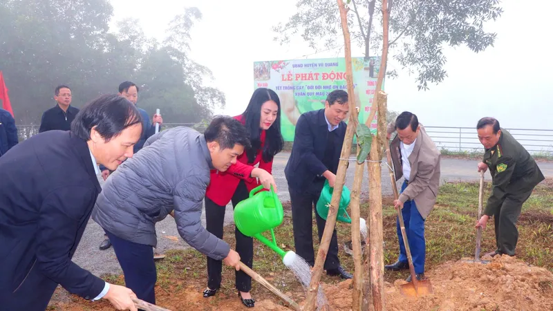 Lễ phát động “Tết trồng cây đời đời nhớ ơn Bác Hồ” xuân Quý Mão 2023