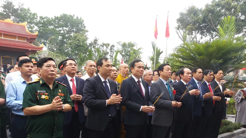 Tưởng niệm 55 năm ngày các liệt sĩ hy sinh ở Cầu Nhe