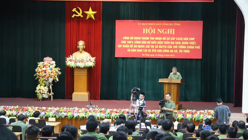Quang cảnh hội nghị 