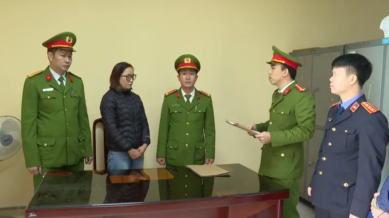 Cơ quan cảnh sát điều tra công bố quyết định khởi tố bị can, lệnh bắt Nguyễn Thị Tuyết 
