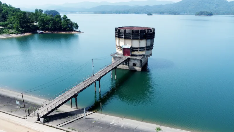 Một góc hồ Kẻ Gỗ ở tỉnh Hà Tĩnh 