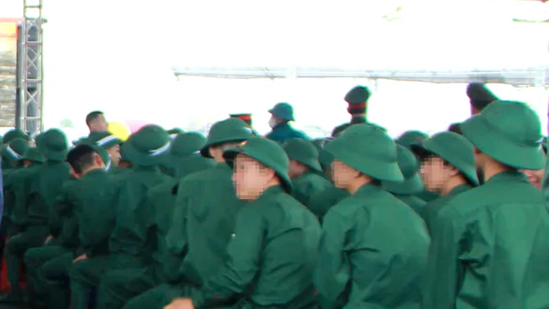Sáng 5-3-2026, các địa phương ở tỉnh Hà Tĩnh tổ chức lễ giao, nhận quân năm 2026