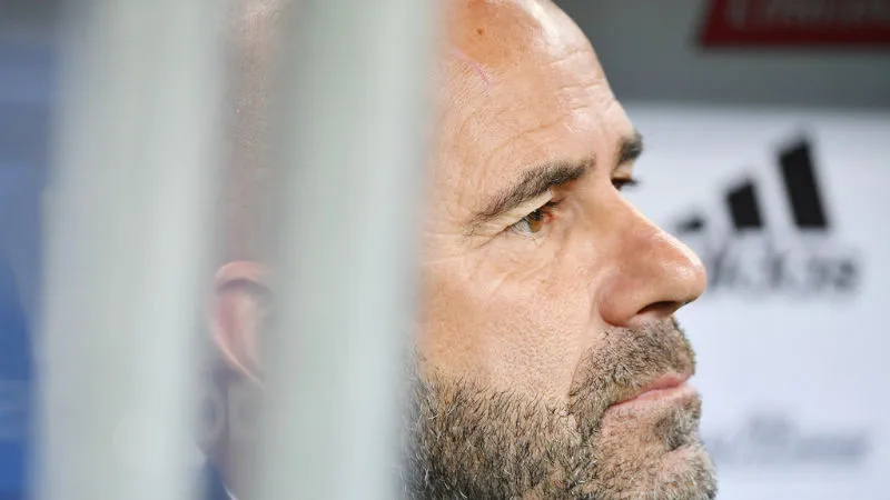 HLV Peter Bosz của Dortmund tin rằng trong một ngày không xa sẽ có một cầu thủ được chuyển nhượng với tổng giá trị 1 tỷ EUR. Ảnh: Getty Images 