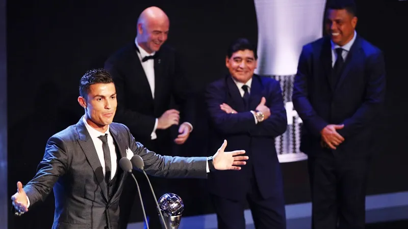 Ronaldo liệu có thống trị The Best thêm năm nữa? Ảnh: Getty Images