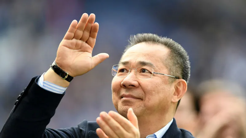 Leicester đau buồn vĩnh biệt ông chủ huyền thoại Vichai Srivaddhanaprabha. Ảnh: Getty Images 