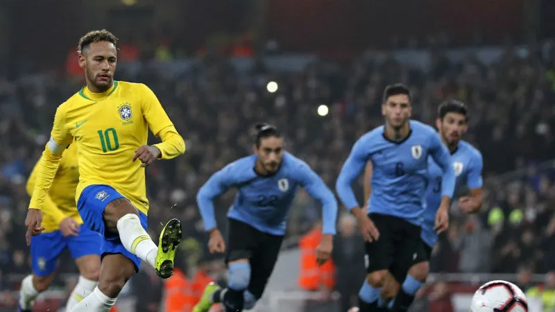 Neymar tiếp tục cải thiện kỷ lục ghi bàn cho Selecao. Ảnh: Getty Images 