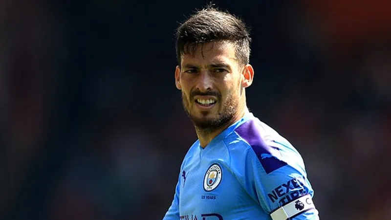 David Silva liệu sẽ chấp nhận rủi ro để hy vọng cùng Man.City thắng Champions League? Ảnh: Getty Images 