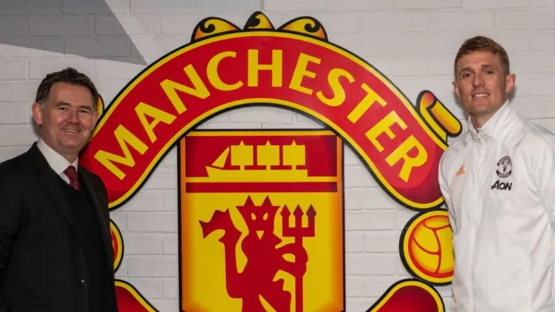 John Murtough và Darren Fletcher (phải) đảm nhận 2 cương vị mới nhưng rất quan trọng tại Man.United.