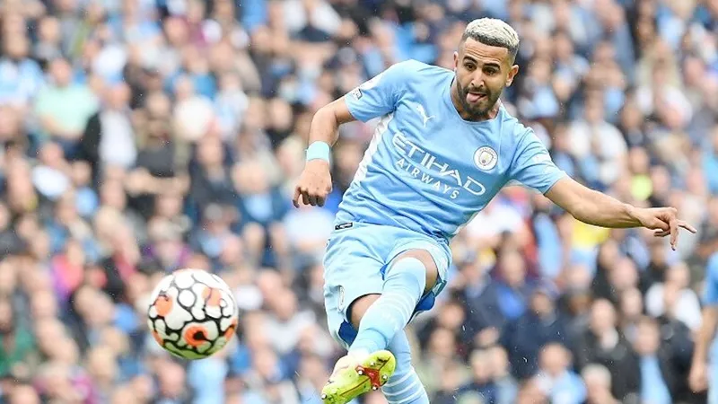 Khả năng sút phạt tốt của Riyad Mahrez là “vốn quý” của Man.City. Ảnh: Getty Images