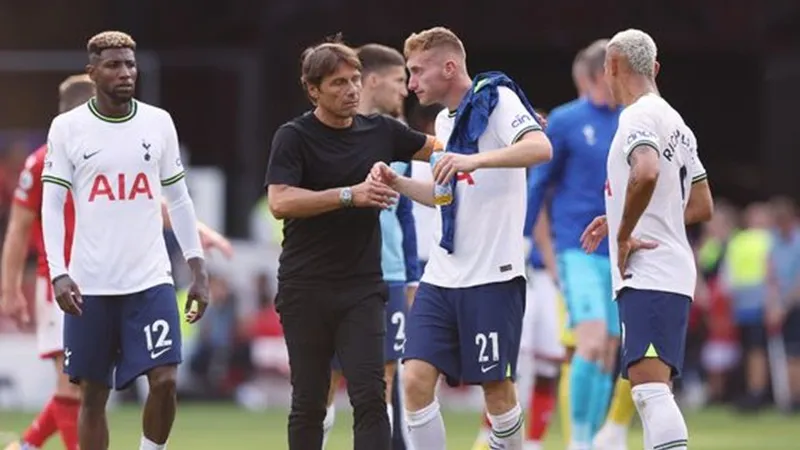 Dejan Kulusevski (giữa) là một trong số cầu thủ quan trọng nhất của HLV Antonio Conte.