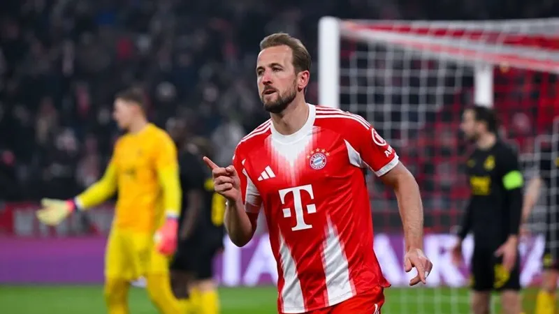 Harry Kane đã ghi 34 bàn thắng mùa giải này trong đó có 21 bàn ở Bundesliga cho Bayern Munich.