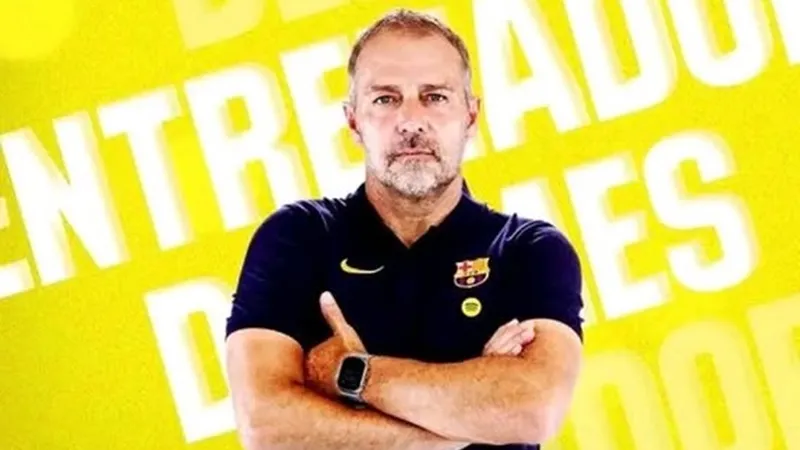 Hansi Flick lần đầu giành giải HLV xuất sắc nhất tháng của La Liga trong mùa giải này.