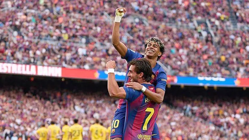Lamine Yamal kiến tạo 2 bàn và tự mình ghi một bàn giúp Barcelona thắng 4-1 trước Espanyol. Ảnh: BBC